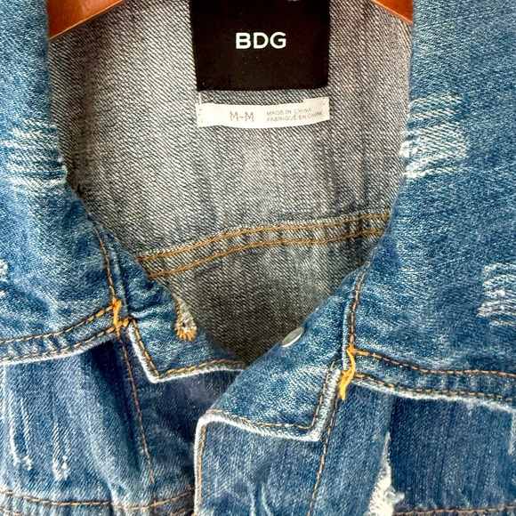 Urban Outfitters BDG Vest UO Women Distressed Denim Sleeveless Jeans Jacket M - Picture 13 of 16